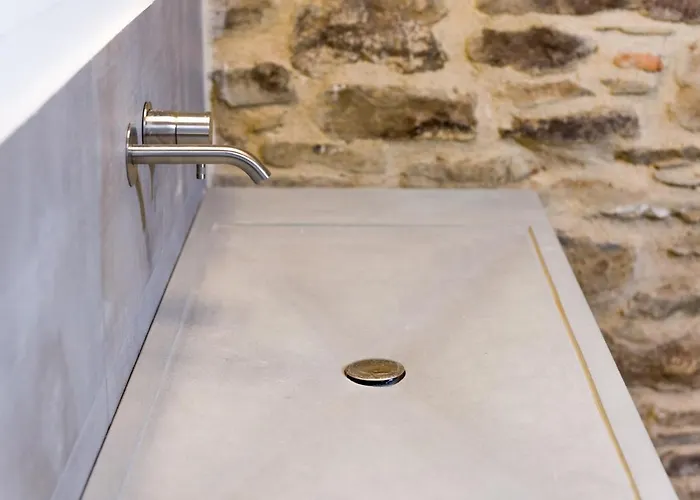 Nyaraló Fringuello - Mandorlo *