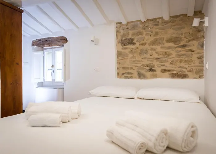 Fringuello - Mandorlo * Cortona